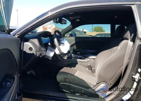 2017 Dodge Challenger R/T Shaker из США, поврежденный, VIN 2C3CDZBTXHH640919